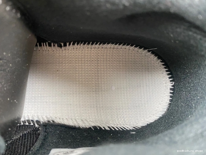TRAVIS THE JORDAN FZ8117-100 SCOTT CUT CHECK X 0731